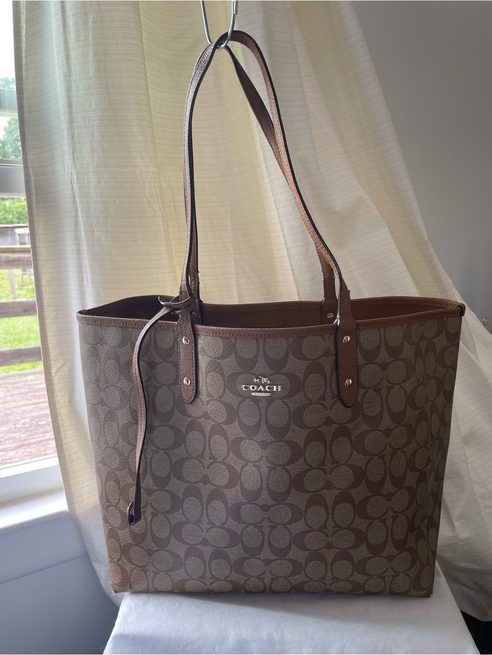 ❌NOT FOR SALE❌Coach GUC Reversible City Tote Bag GUC No Hangtag